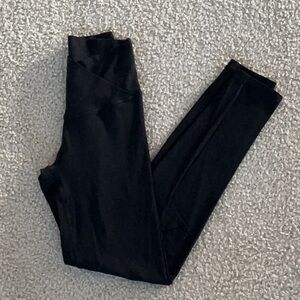 Offline by Aerie Real Me Black 7/8 Hi-Rise Leggings - Size XS
